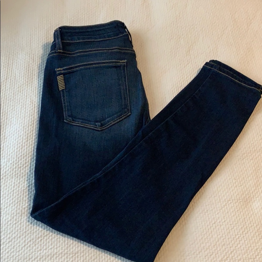 PAIGE verdugo crop- sz 29